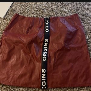 Fashion nova leather skirt